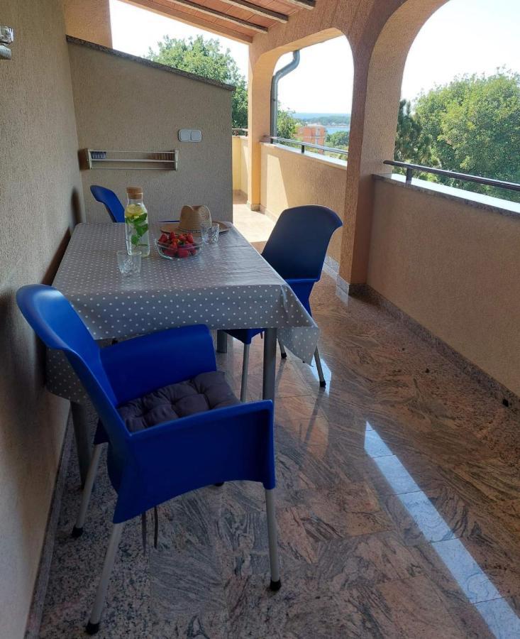 Apartments Ritosa Porec Bagian luar foto