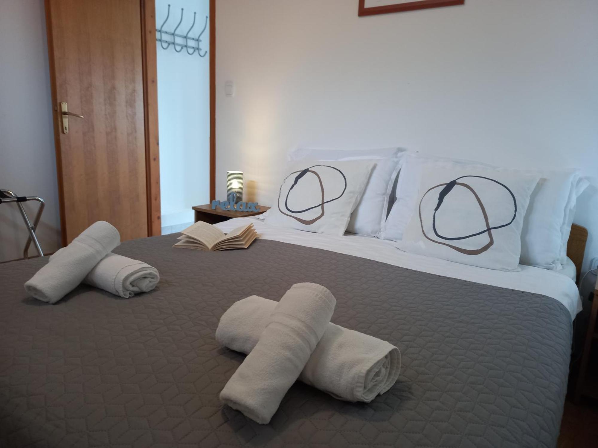 Apartments Ritosa Porec Bagian luar foto