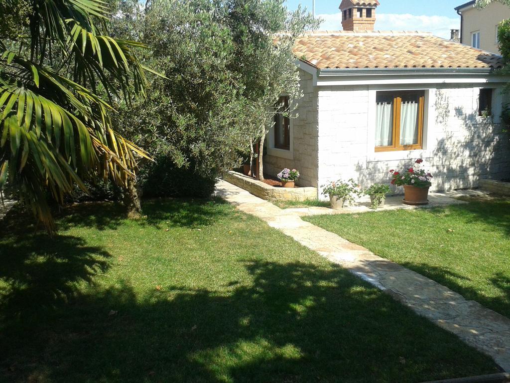 Apartments Ritosa Porec Bagian luar foto